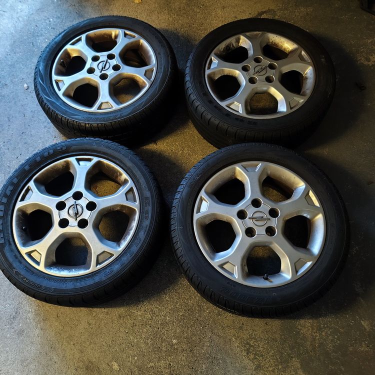 4 x Felgen mit Pneus / Räder 205 /50R/ R16 Opel (Gebraucht) in Riehen ...