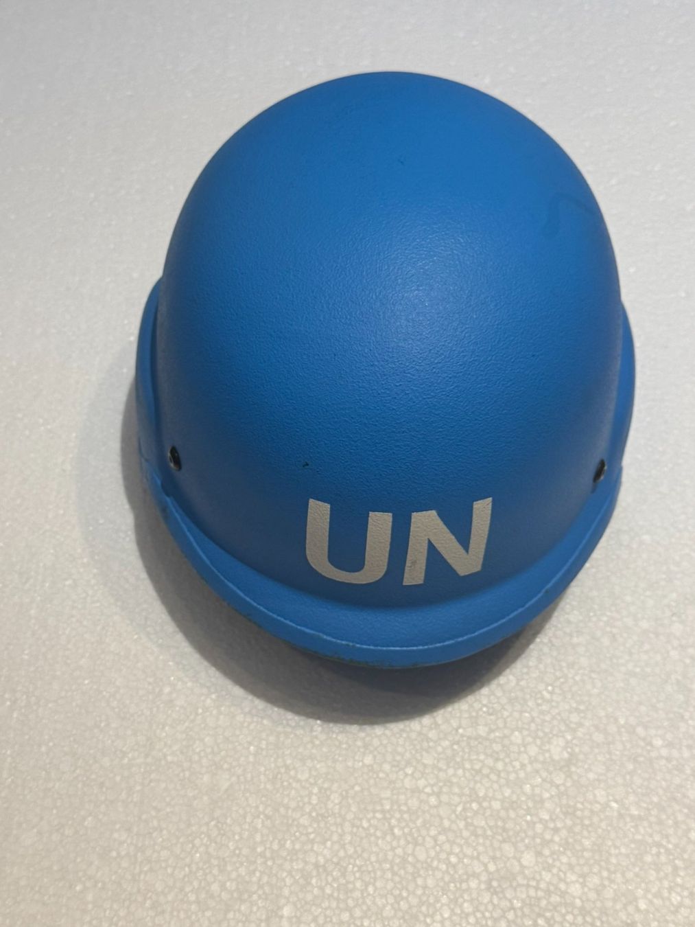Uniformi & Effetti personali: Kevlar Helm UN – Usato da Messen venduto da Gabrielm0