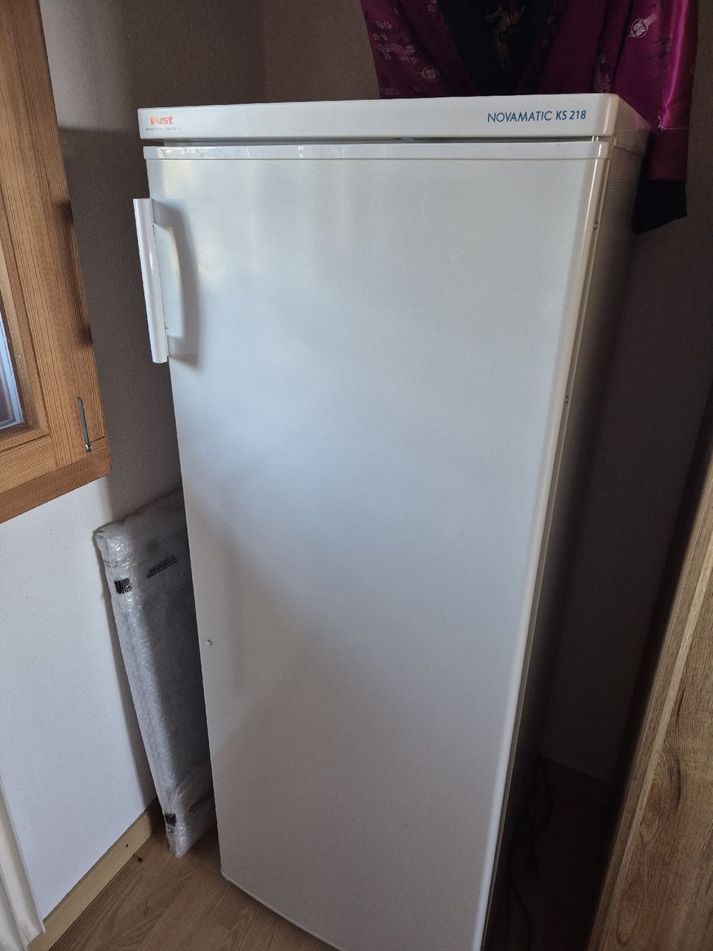 Novamatic Frigoriferi: kühlschrank novomatic ks218 – Usato da Wil SG venduto da tcm_85bd