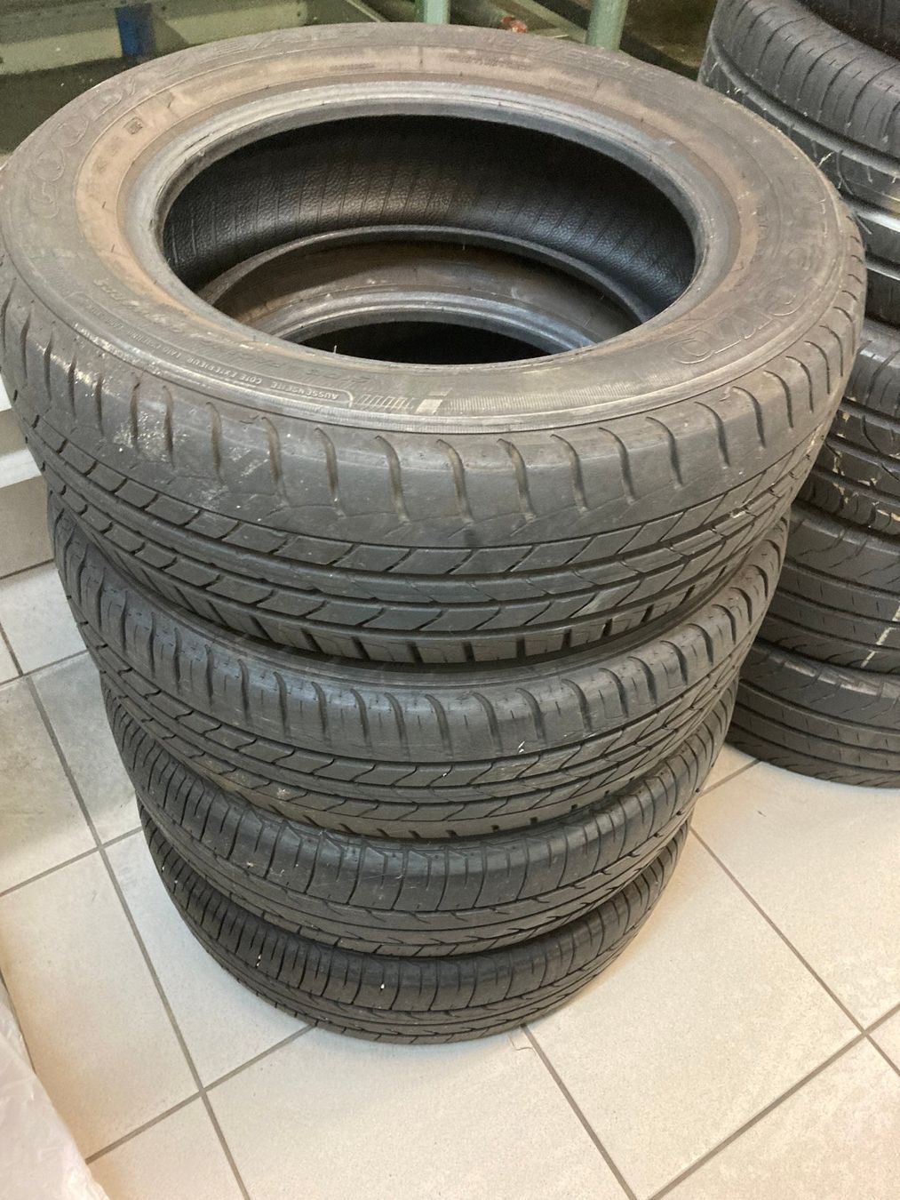 Pneus & Kompletträder: 185/65R15 Sommerpneu Good Year – Gebraucht aus Cham von WB2223