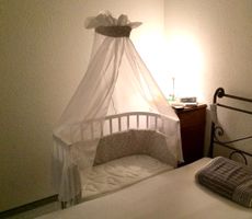 Kompletter Babybay mit Himmel, weiss , in top Zustand