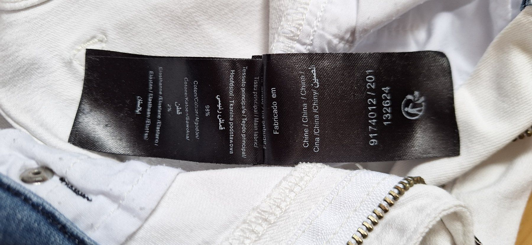 Jeans: Breal, jeans 7/8 – Nuovo (secondo la descrizione) da Lussery-Villars venduto da pousinete02 5