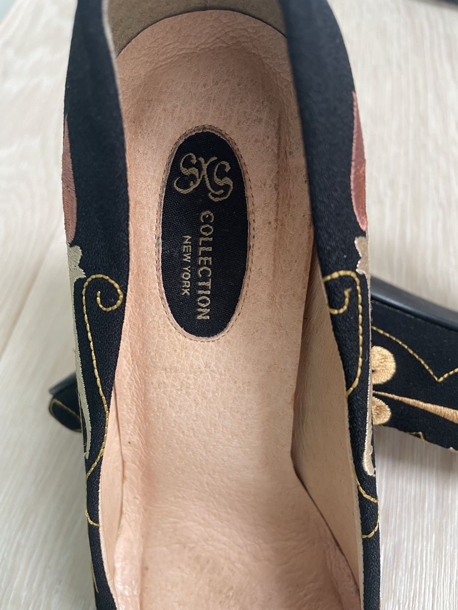 Scarpe da donna: Unique Elegant Embroidered Heels, SX Collection, Size 5.5 – Nuovo (secondo la descrizione) da Oberwil BL venduto da Stellochkas 3