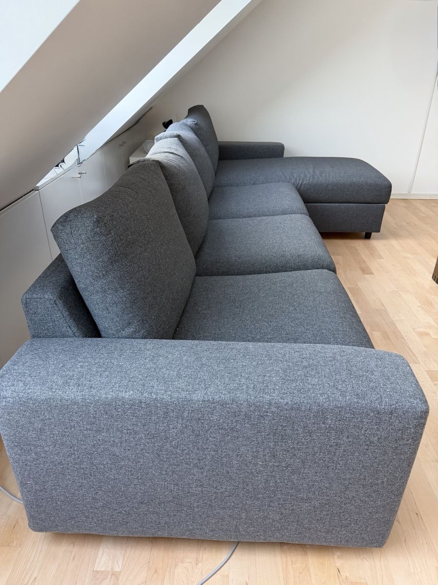 Divani: Ecksofa grau mit Récamiere gebraucht / 1-jährig – Usato da Lostorf venduto da chreguroth 1