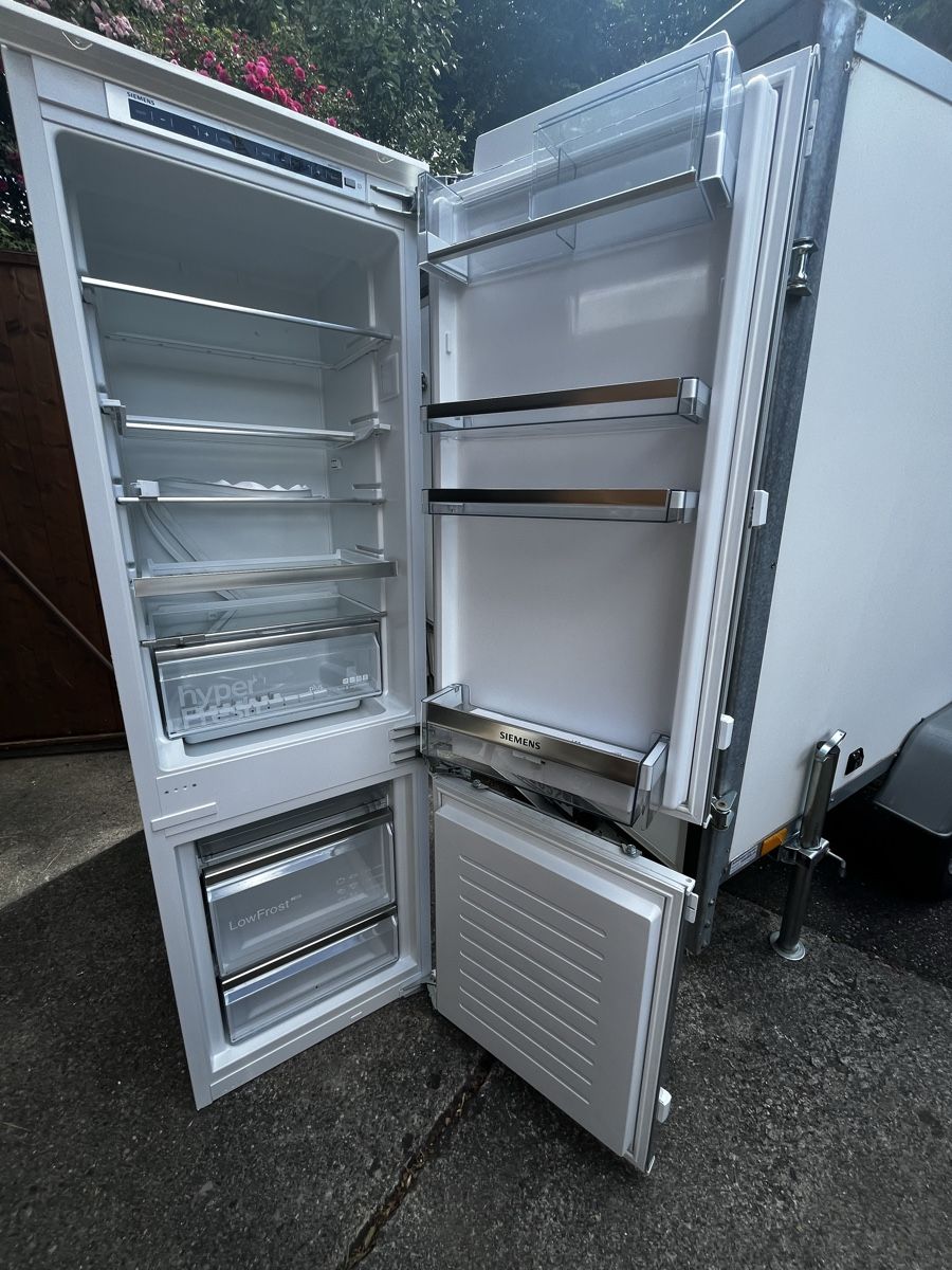 Kühlschrank: Kühl-Gefrierkombination – Gebraucht aus Untersiggenthal von peterwaser