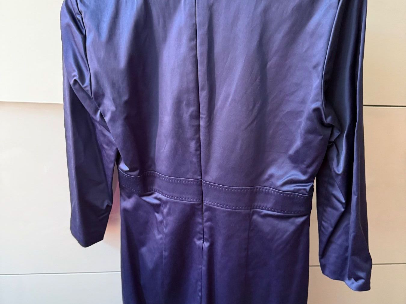 Hugo Boss Kleider: Robe en soie cupro Hugo Boss – Gebraucht aus Gimel von fan_8tvc 1