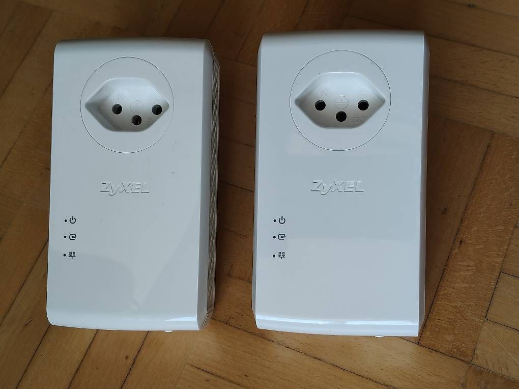 Laufwerke & Adapter: Zyxel Ethernet over Power Line Adapter PLC – Gebraucht aus Adliswil von ro0ter 3