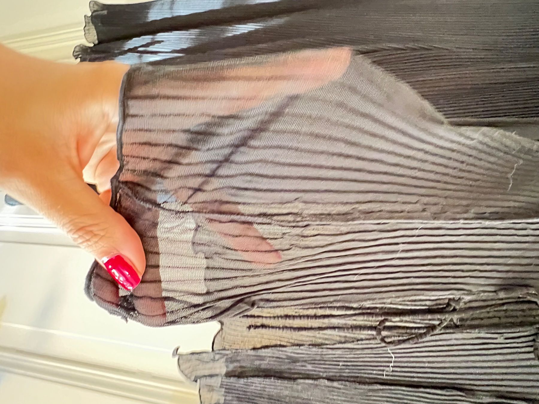Zara Lotti di vestiti: ZARA schwarzer Plisee 2-teiler mit transparentem Oberteil – Usato da Zürich venduto da Lotti243 4