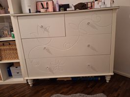 commode en pin massif, IKEA model Kviby