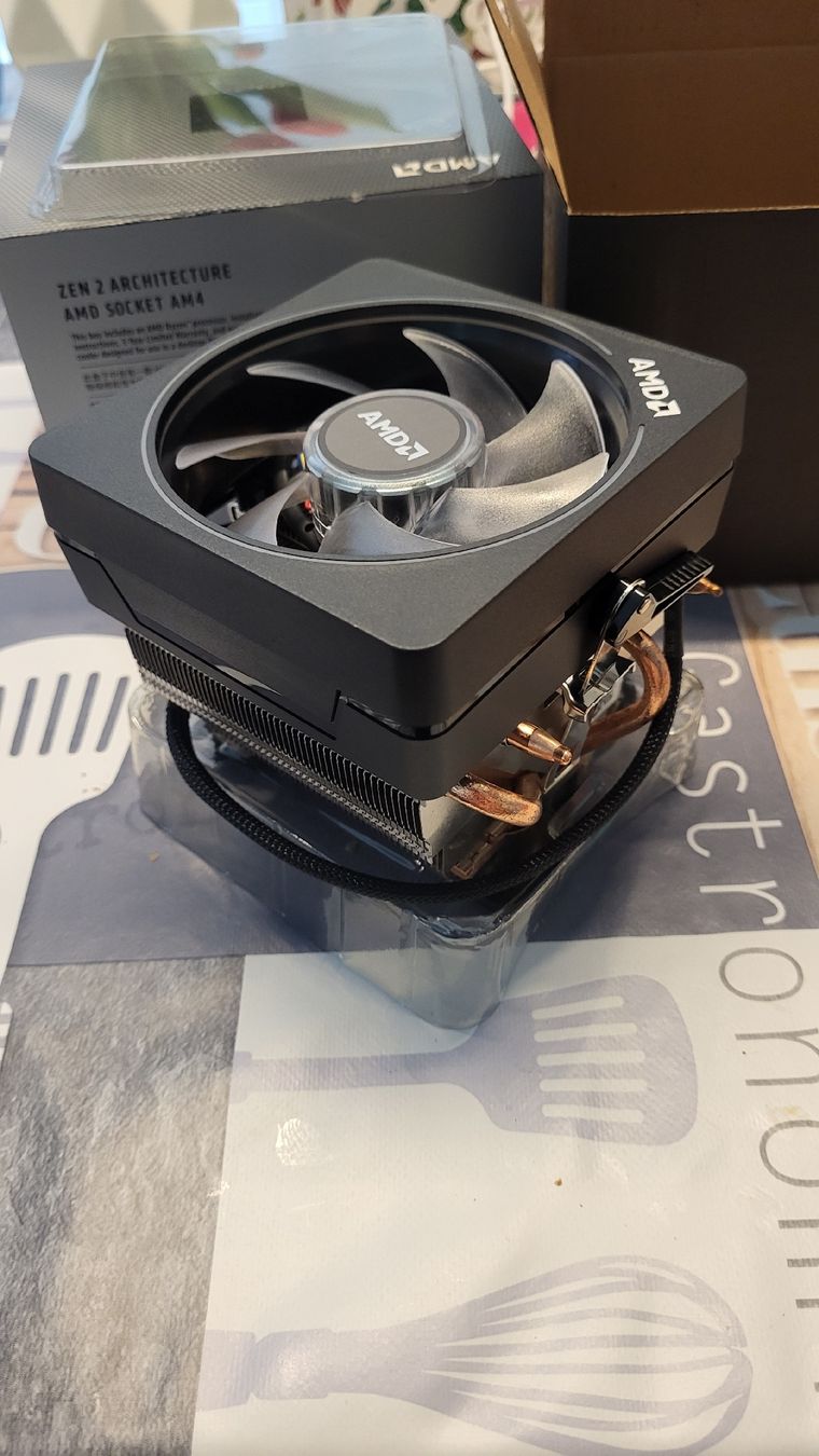 Amd Composants électroniques: AMD Ryzen 9 3900x 12 core – D'occasion à Giebenach par Csoki7-hu 1