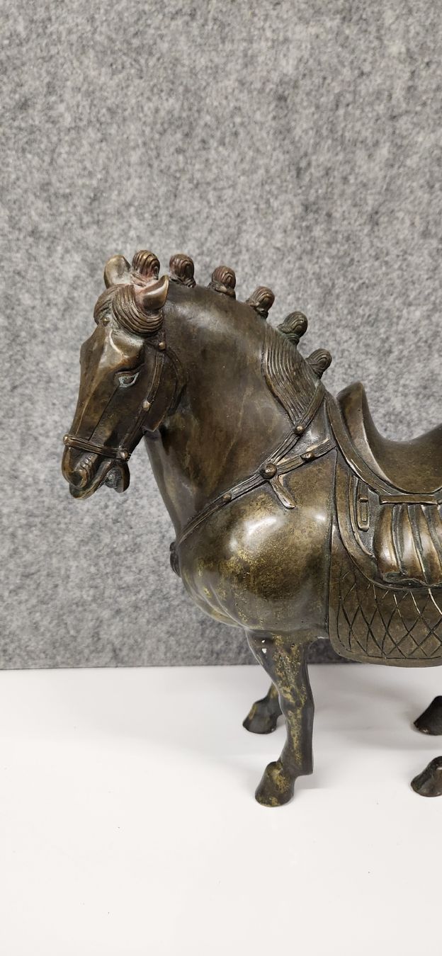 Statuette: Chinesisches Ming Pferd 6/6 – Usato da Wollerau venduto da CH8832 1