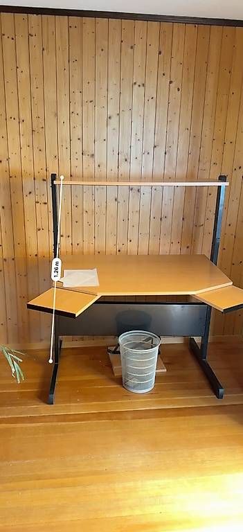 Schreibtische: Bürotisch – Gebraucht aus Ostermundigen von blanco_848 1