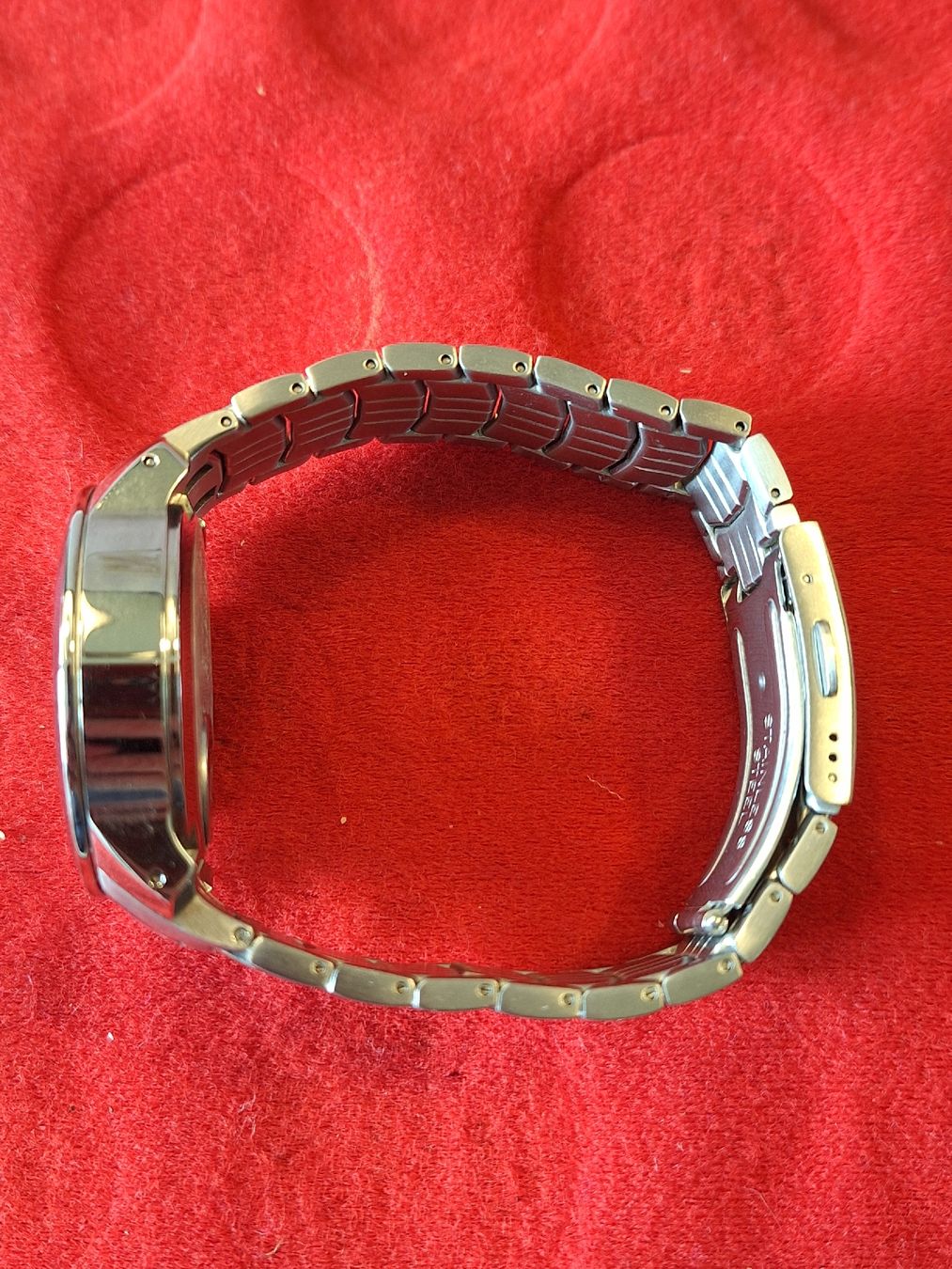 Swatch Orologi: Schöne Swatchuhr – Usato da Genolier venduto da Antoine30 5