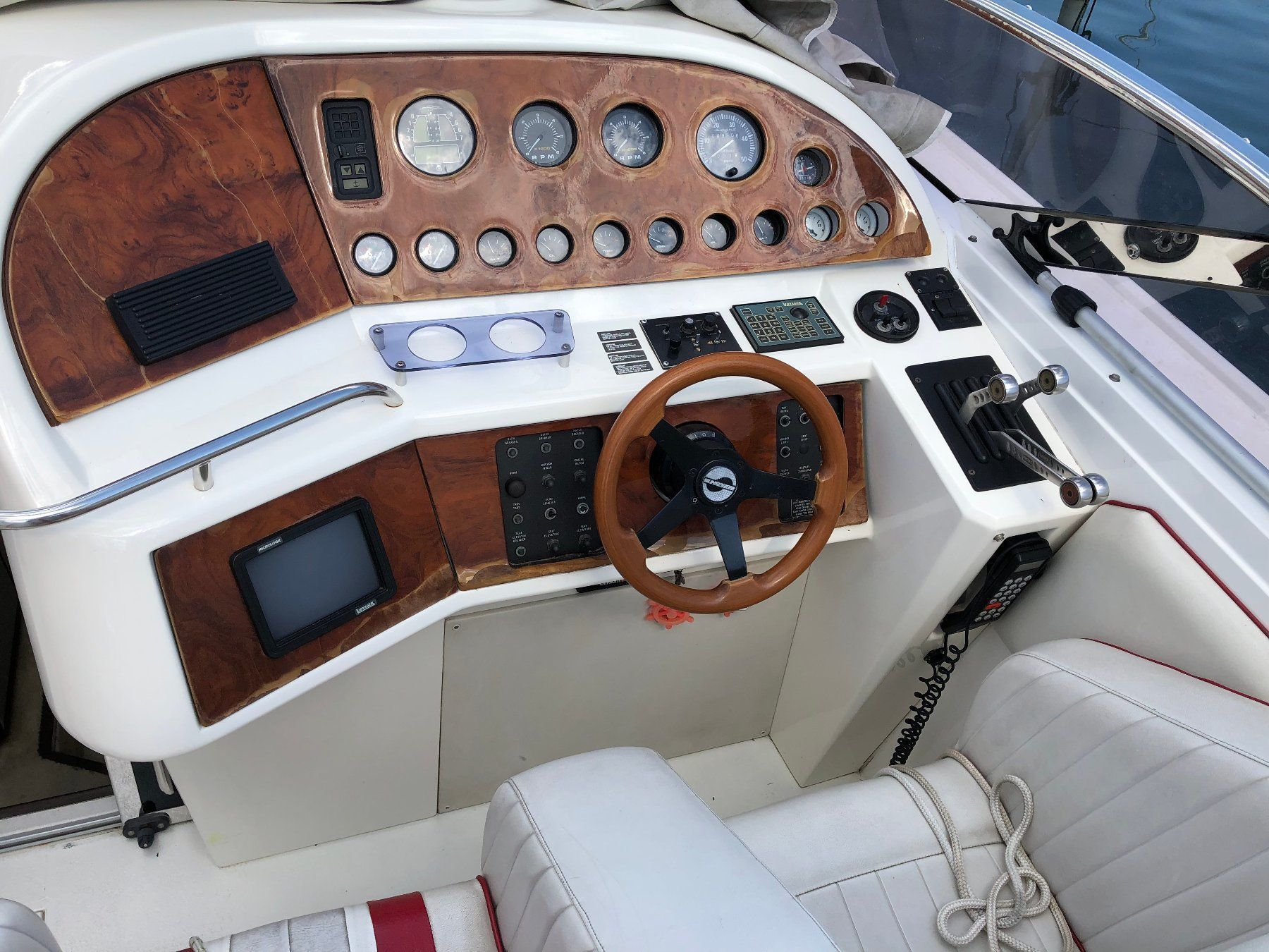 Sunseeker Barche: Sunseeker THUNDERHAWK 43 – Usato da Gampelen venduto da Steuer0 5