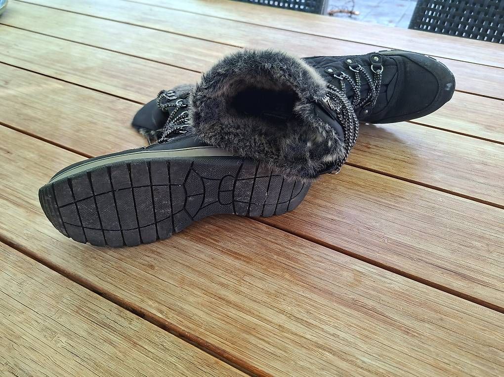 Damenschuhe: Winterschuhe Cortina Grösse 38 – Gebraucht aus Thalwil von rauchwolke 1