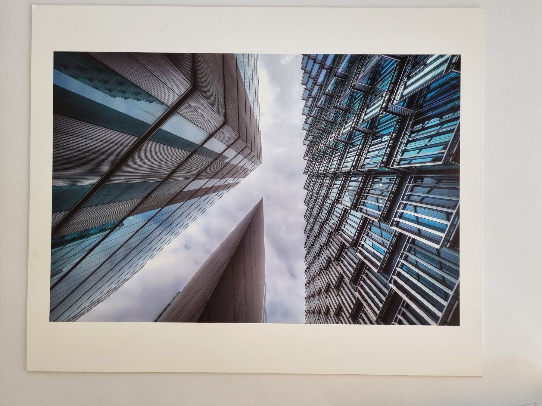 Poster & Bilder: Originales Architekturbild, einmalige Perspektive. Lambda C5 – Gebraucht aus Opfikon von Diversamente