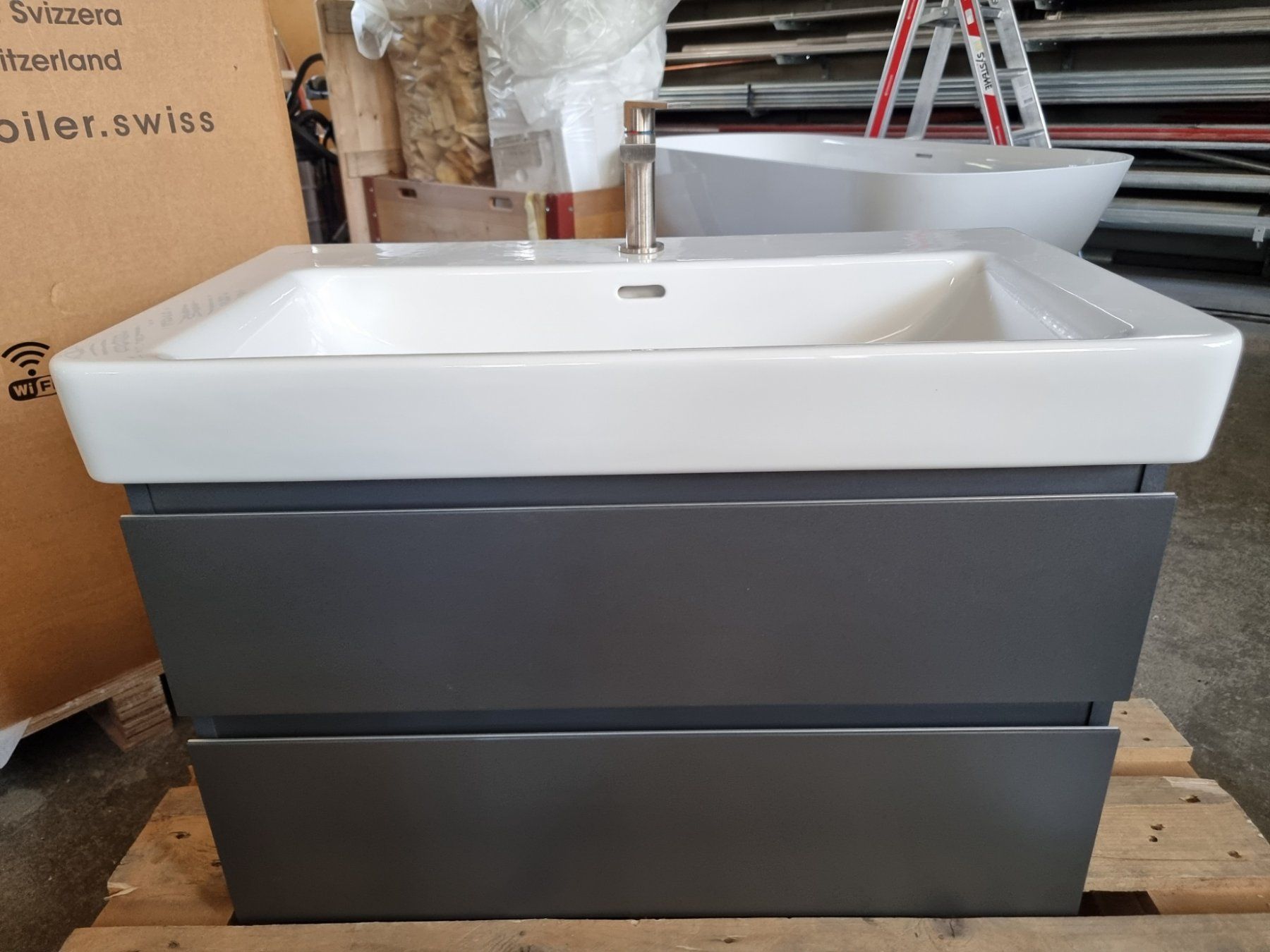 Alterna Mobili per bagno: Waschtisch mit Unterschrank – Usato da Thun venduto da ZWHT