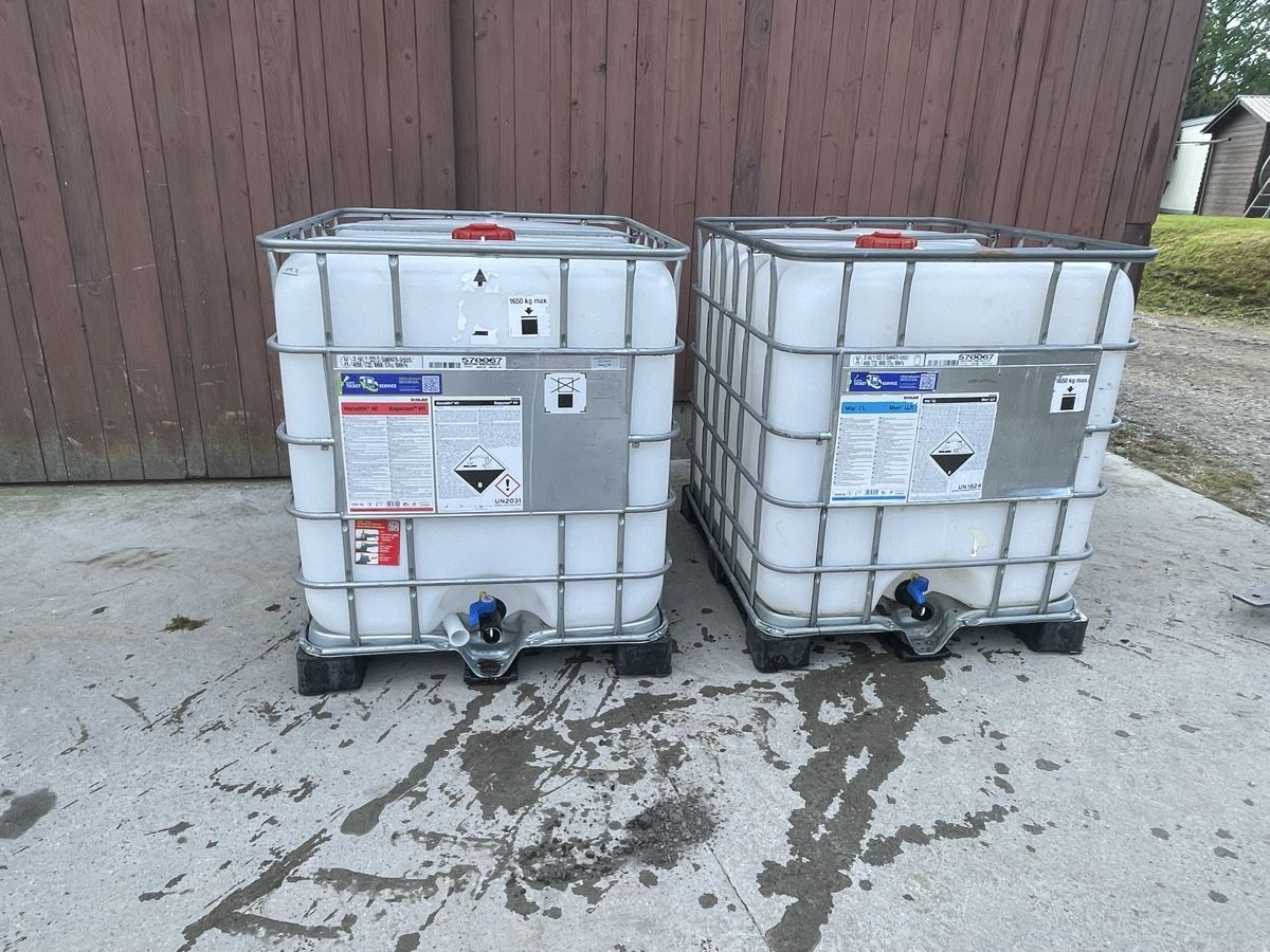 Abreuvoirs & Auges: IBC Tanks 1000l – D'occasion à Adligenswil par mar_4