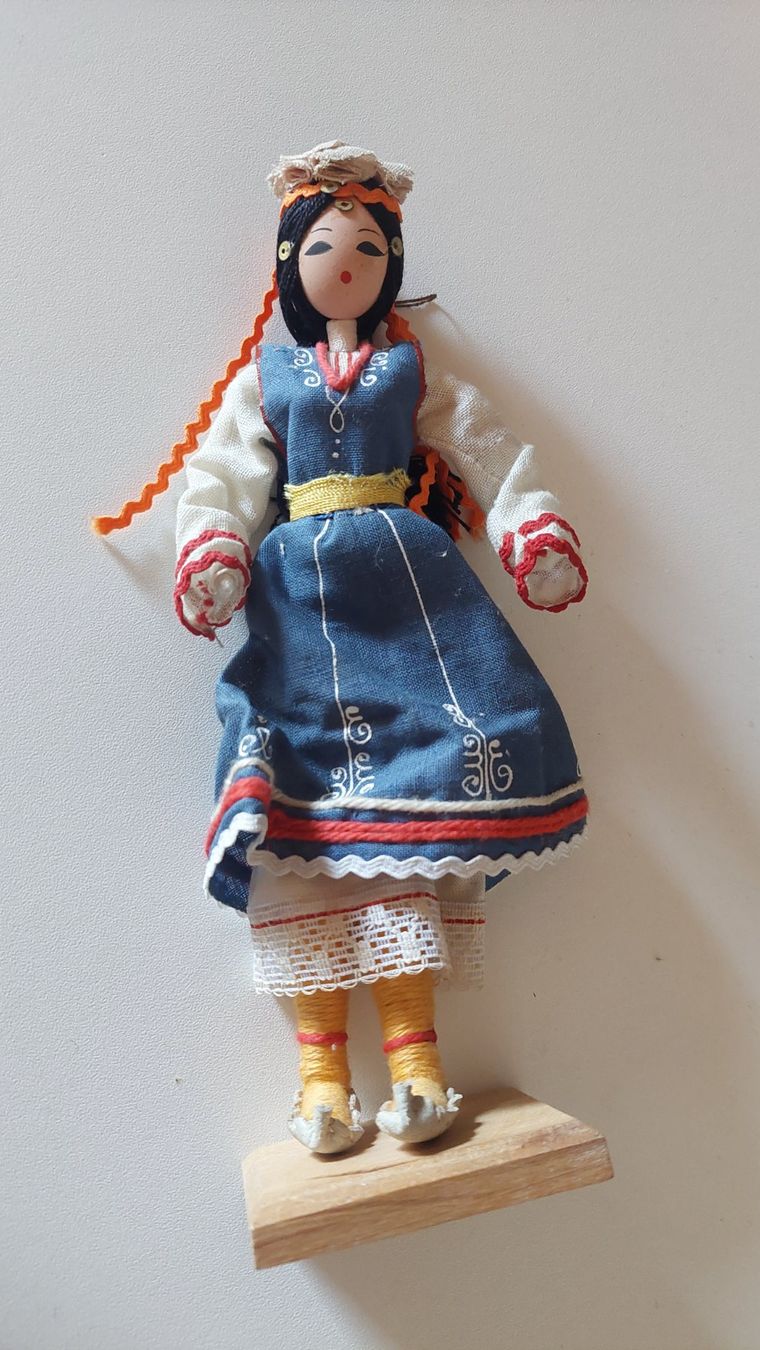 Bambole: Ältere Tracht Puppe – Usato da Erlinsbach venduto da pfunky