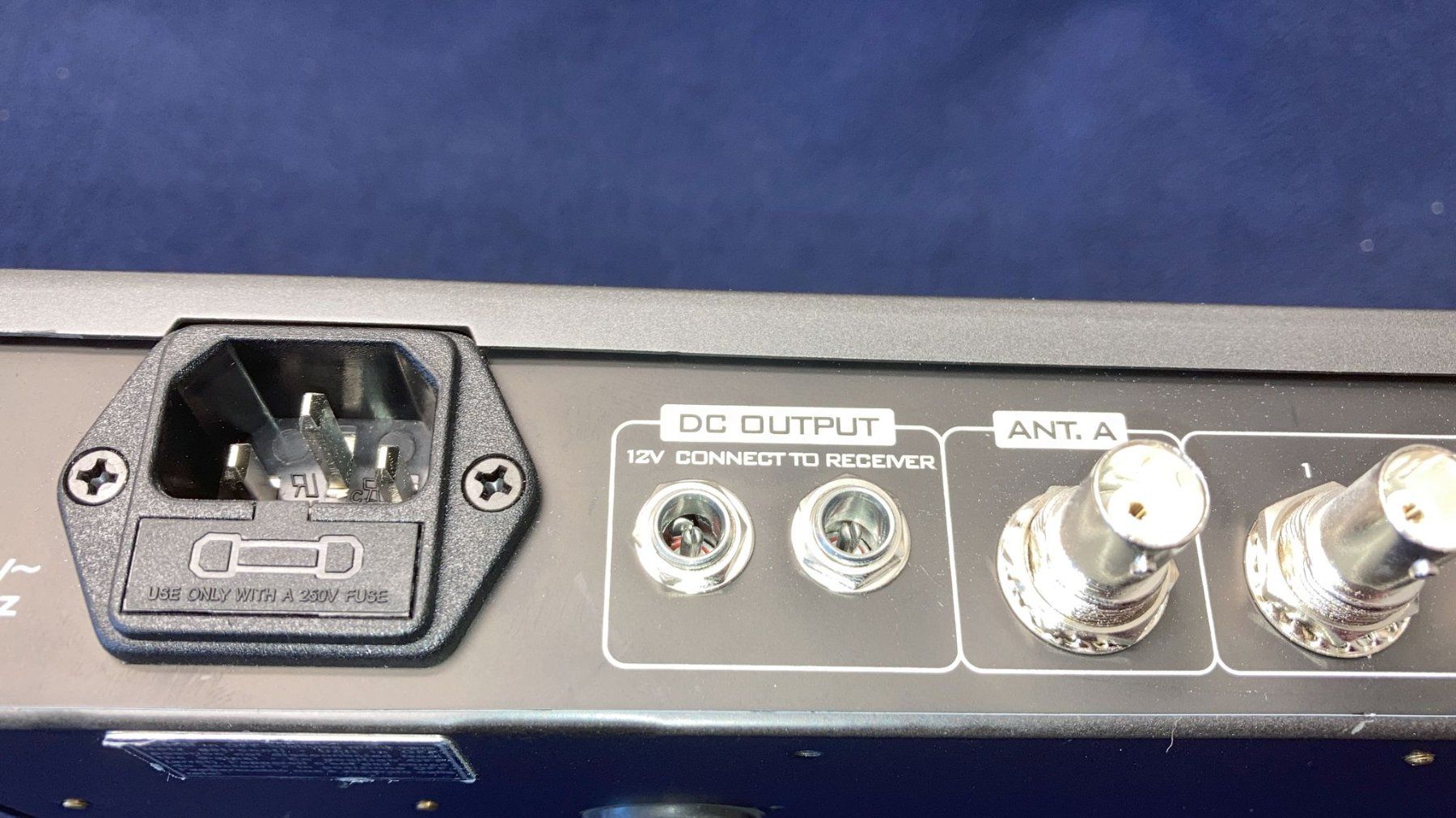 Mikrofone: IMG Stage Line Antennen Splitter – Gebraucht aus Dietikon von Rima57 3