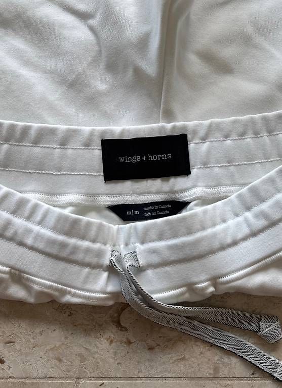 Pantalons: Kurze Hose Wings + Horns – Neuf (Voir description) à Kilchberg ZH par eti_m9g8 1