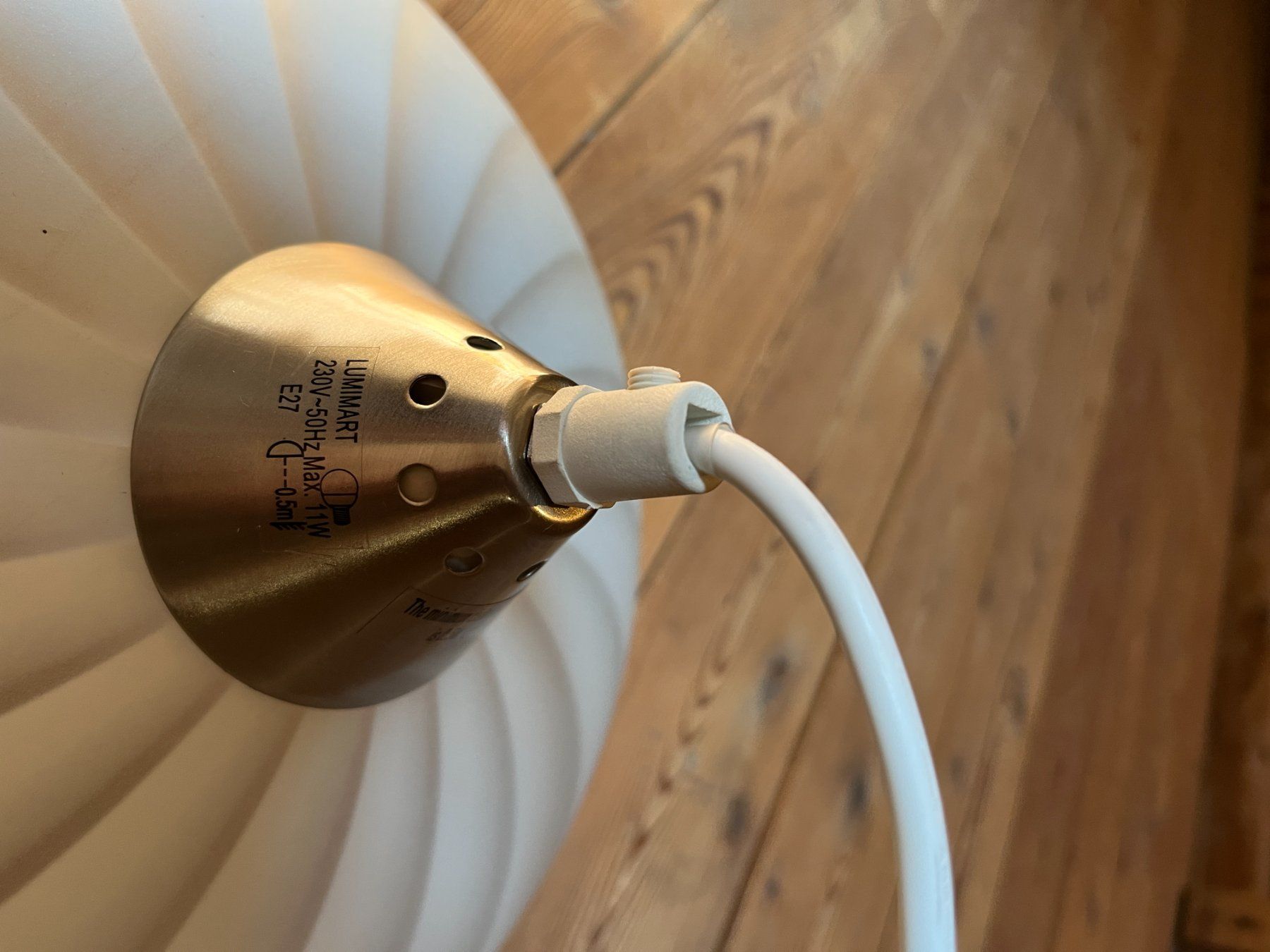 Lampadari & plafoniere: Hängelampe LUMINART weiss/matt Glas – Usato da Sarmenstorf venduto da Salvi_1971 1