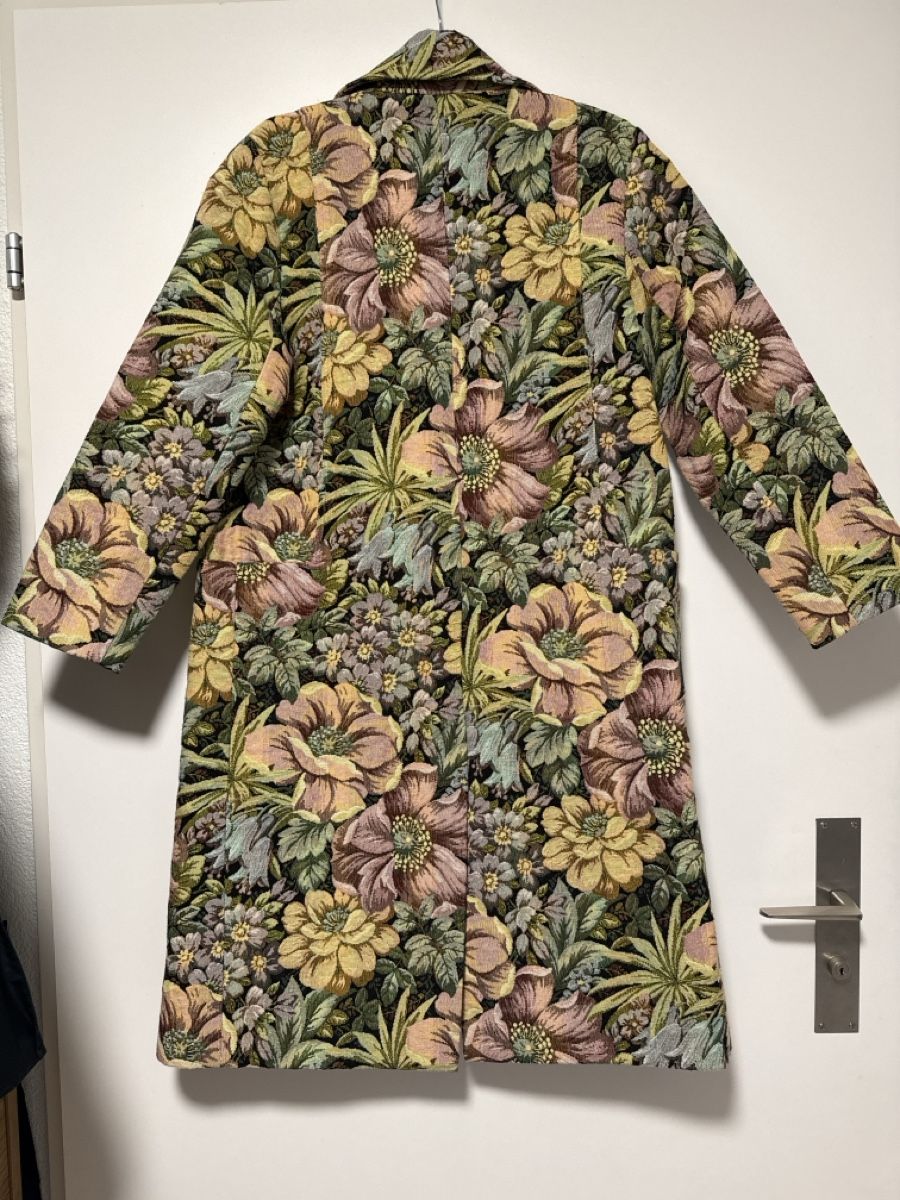 Topshop Cappotti: Floral Tapestry Jacket - Autumn Ready, Size Medium – Usato da Effretikon venduto da lio_gjr8 6