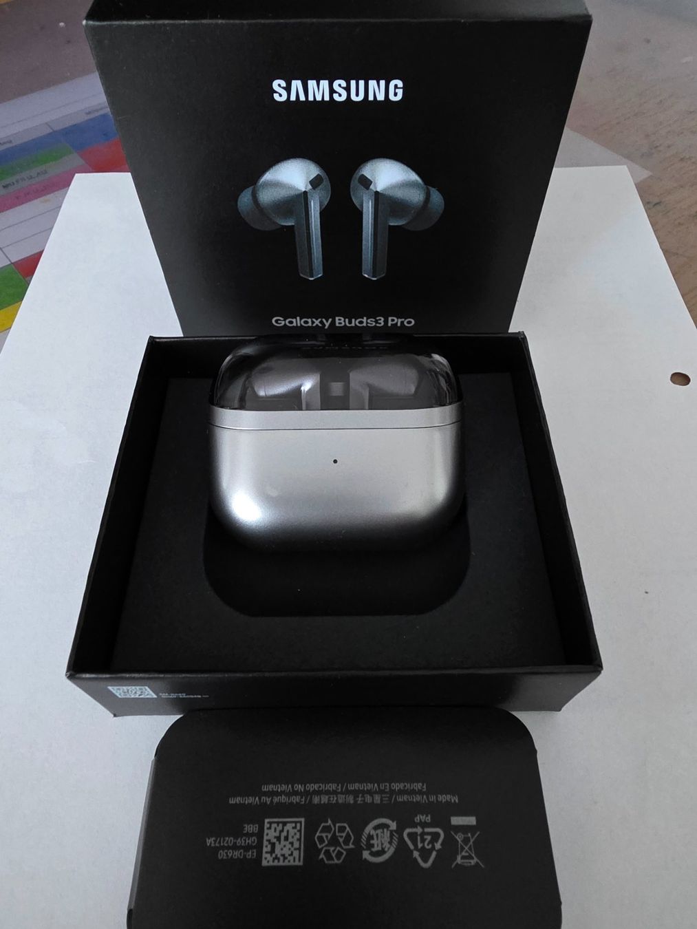 Samsung Cuffie: Samsung Galaxy Buds3 Pro – Nuovo (secondo la descrizione) da Gontenschwil venduto da va-mos 1