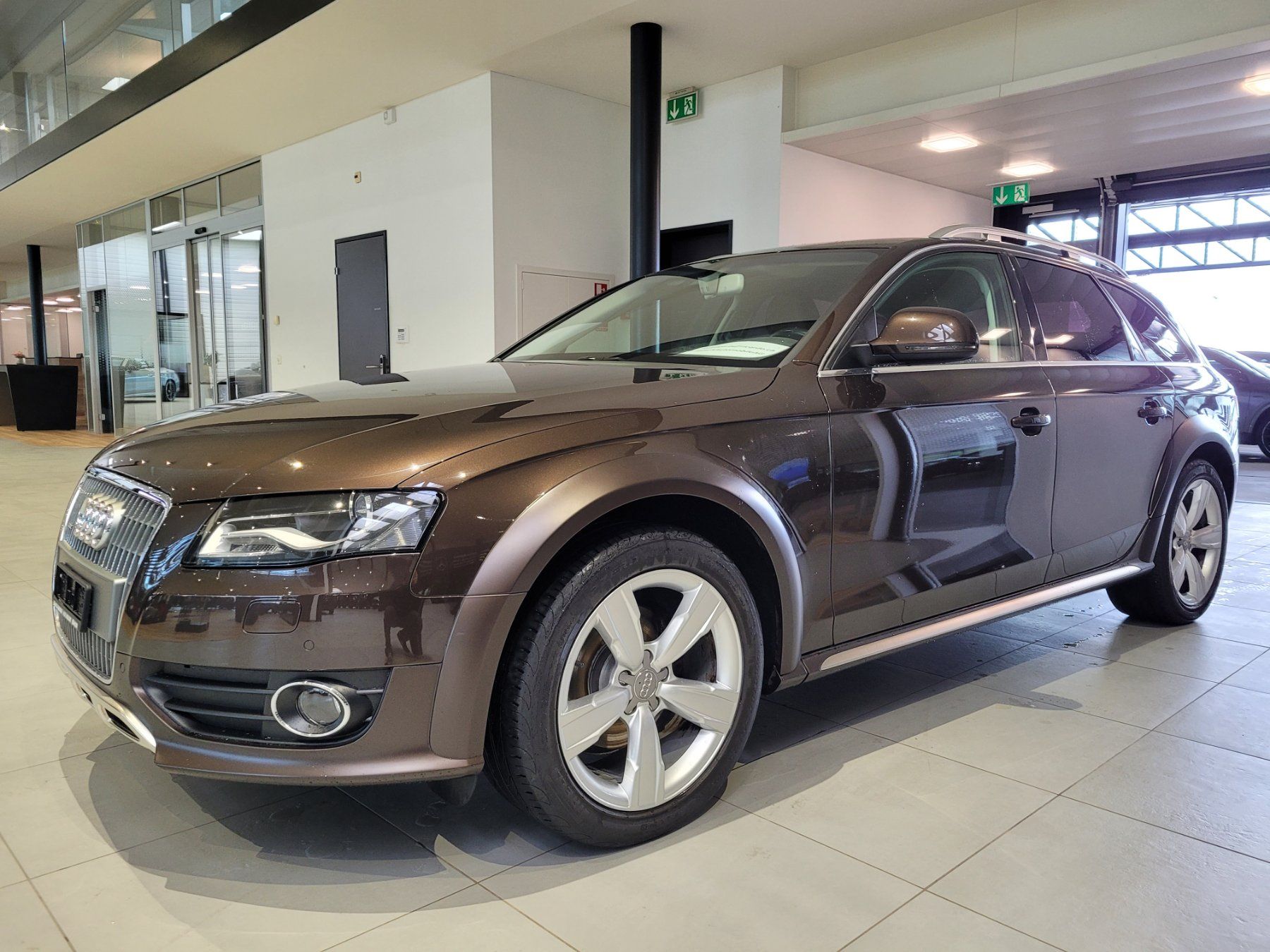 Audi Automobili: Audi A4 Allroad 2.0 TDI – Usato da St. Gallen venduto da HirschAutomobileAG