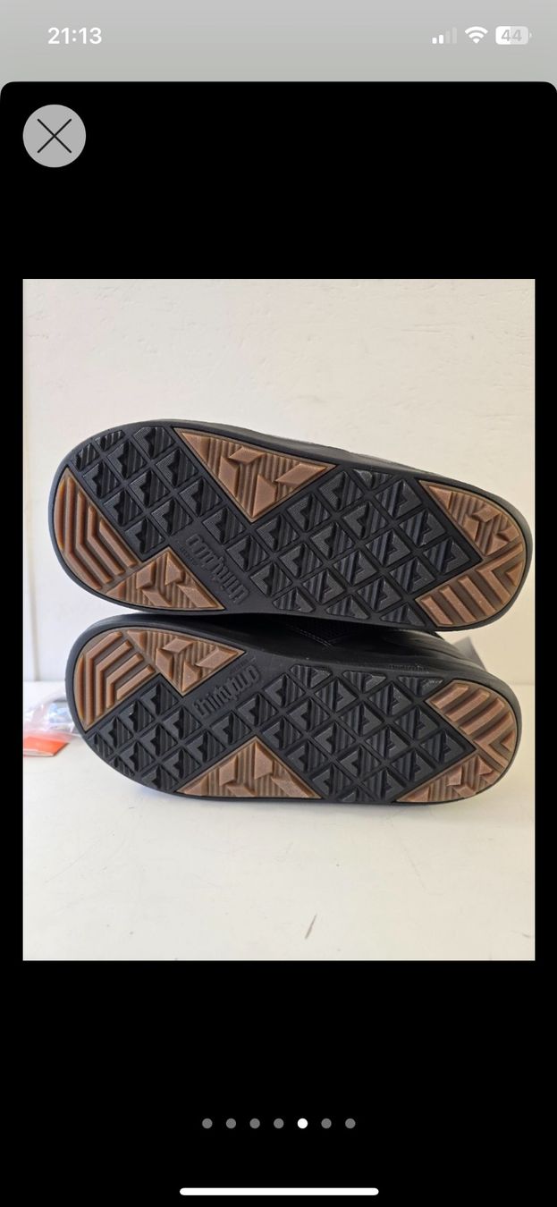 Scarpe da uomo: Bottes de snowboard neuves, taille 44.5 – Nuovo e nell'imballaggio originale da Adliswil venduto da Martina.Zelenakova 4