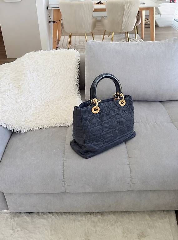 Taschen für Damen: Sac DIOR – Gebraucht aus Romont FR von Yohelys 1