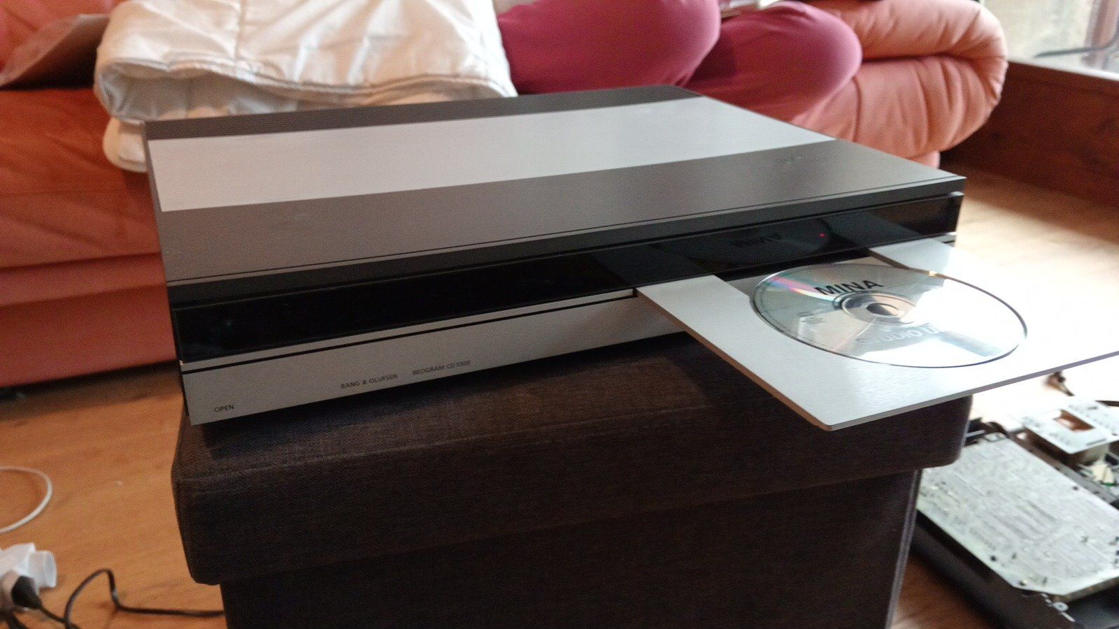 Bang & Olufsen Audio- & Mediensysteme: Bang & Olufsen Cd Player – Defekt aus St-Cergue von per_6cx5 5