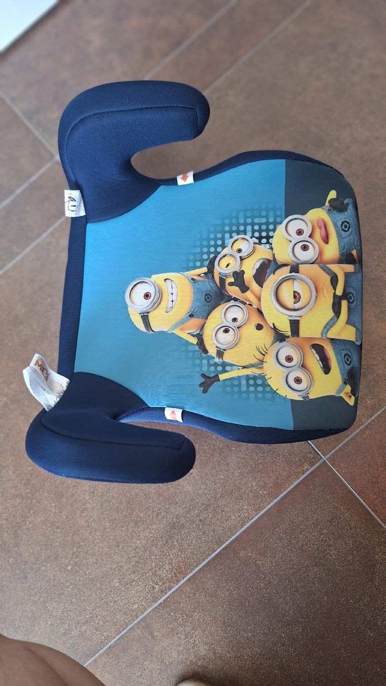 Seggiolini per auto: Kindersitz Minions Despicable Me 3 – Usato da Oftringen venduto da januarloch 2