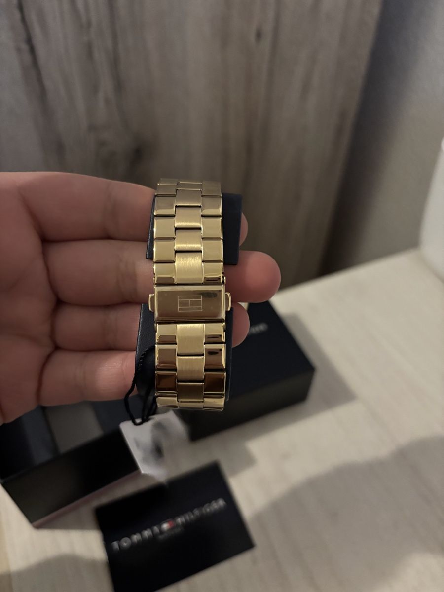 Tommy Hilfiger Orologi: Montre Tommy Hilfiger doré  – Nuovo e nell'imballaggio originale da Genève venduto da tre_pr6f 3