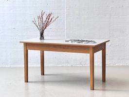 Schreibtisch aus Massivholz mit Laminatplatte, 1950er