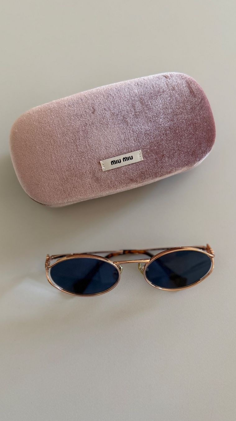Miu Miu Lunettes & Verres: Designer-Sonnenbrille von Miu Miu – D'occasion à Luzern par welcometomyjungle 1