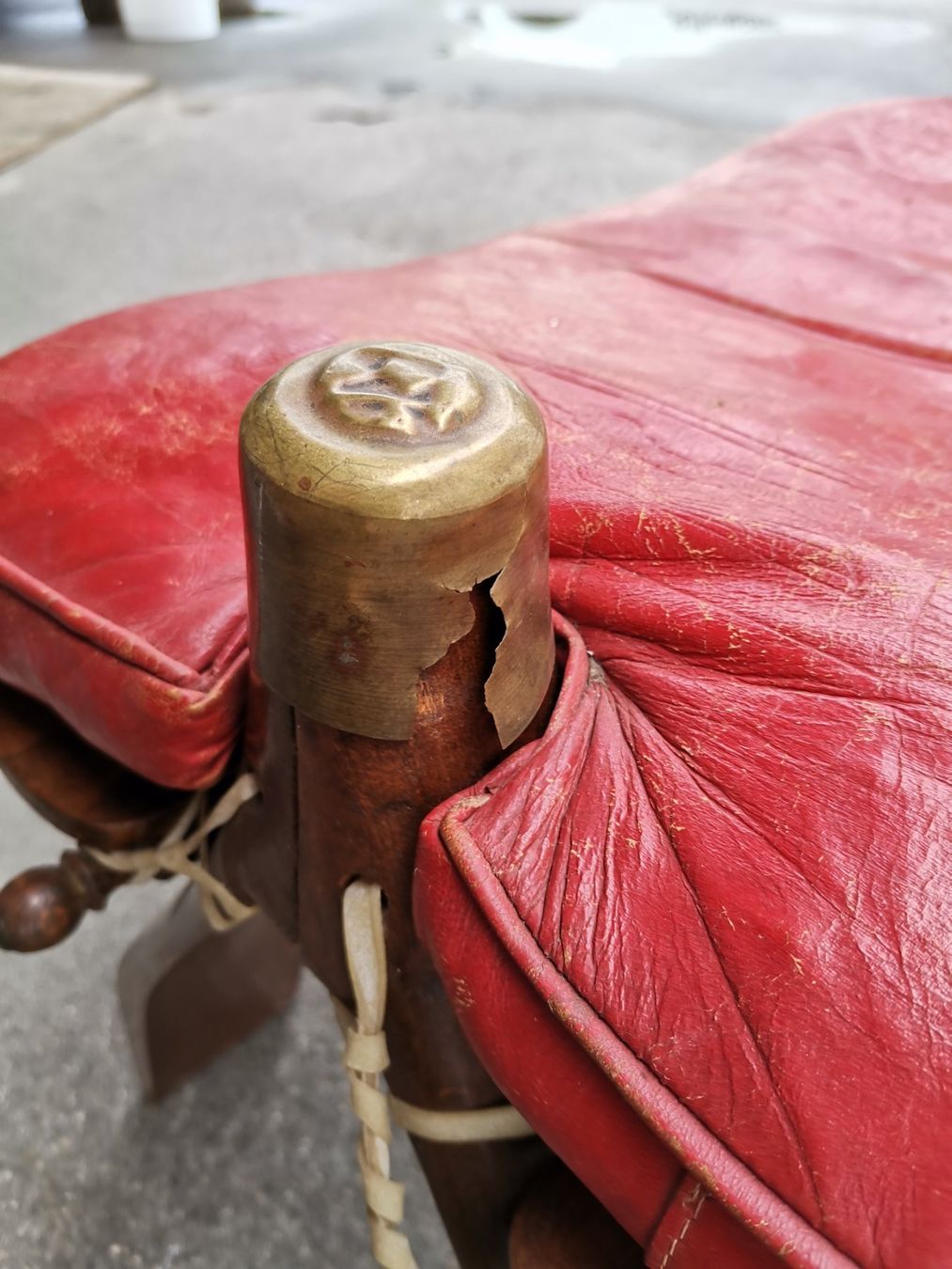 Sgabelli: Vintage Kamelhocker, Kamelsattel, Afrikanischer Kamelhocker – Usato da Wiedlisbach venduto da materialkreislauf 8
