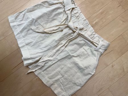 Mango Shorts aus Leinenmix, Grösse S, ideal für Sommer!