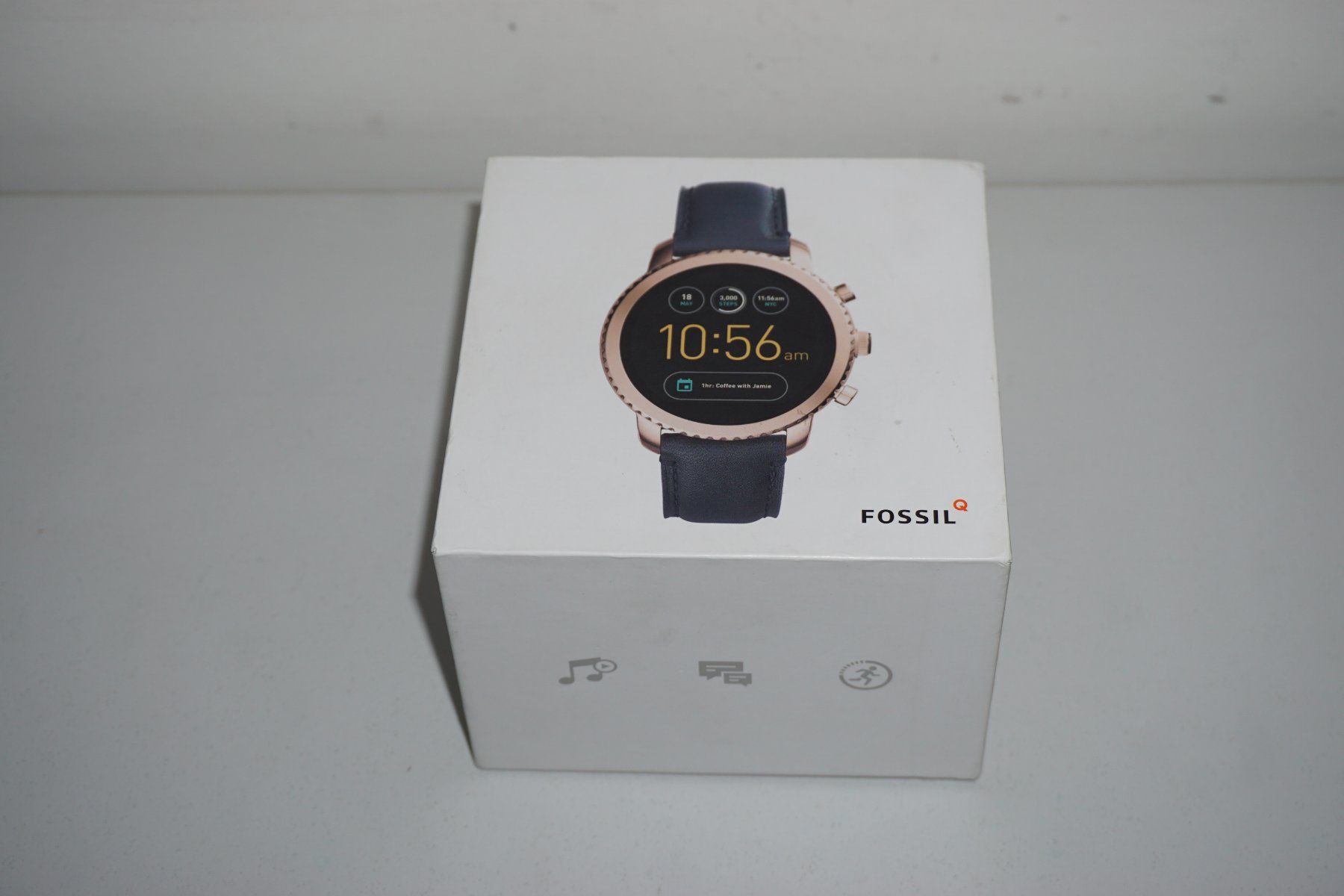 Fossil Smartwatch: Fossil Q Explorist  Smartwatch 44mm - Top – Gebraucht aus Basel von David25 1