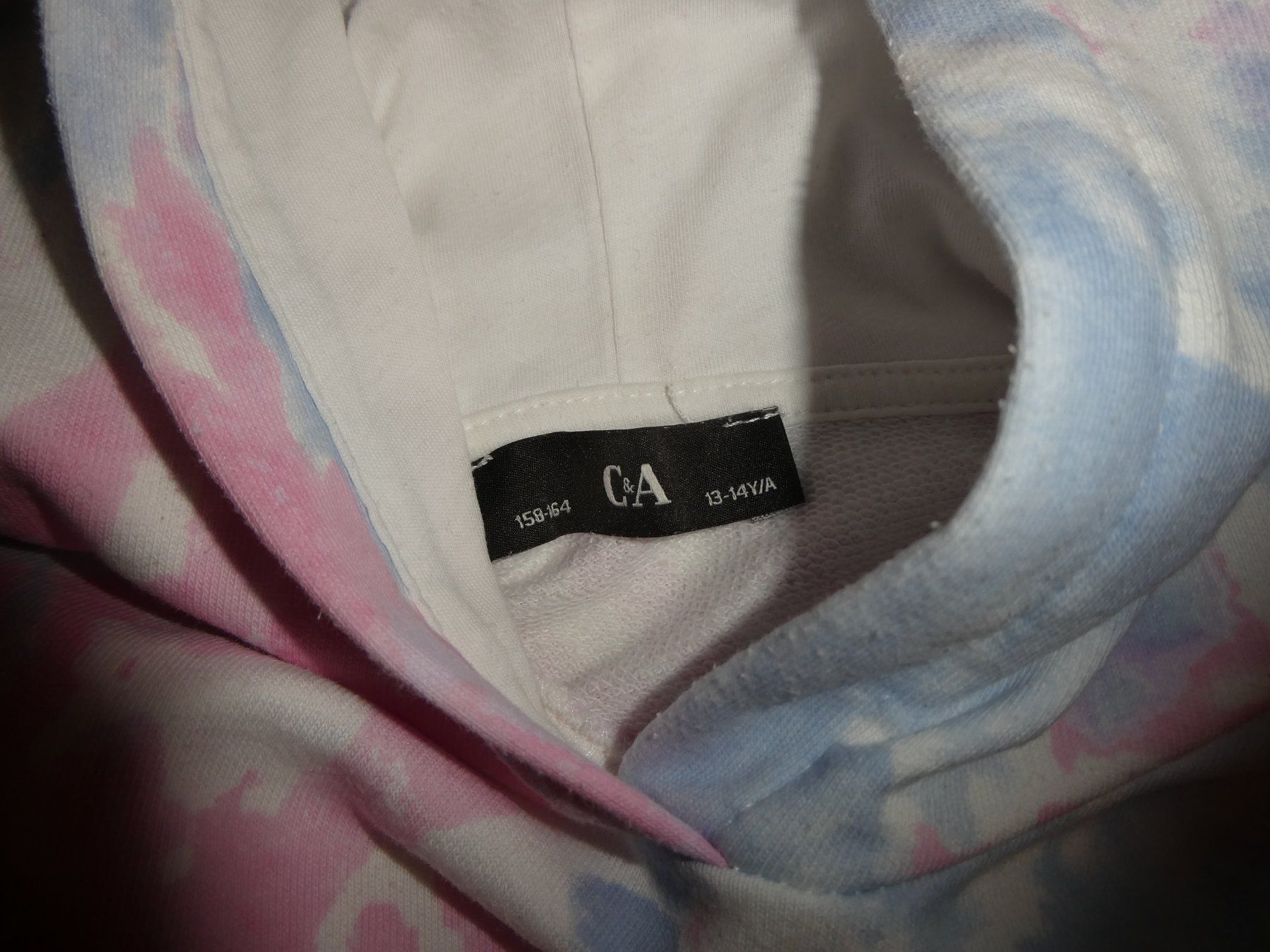 Lotti & Set di vestiti: C&A Pullover Set, Gr. 158/164, Lila & Batik Hoodie – Usato da Mels venduto da KOSL 4