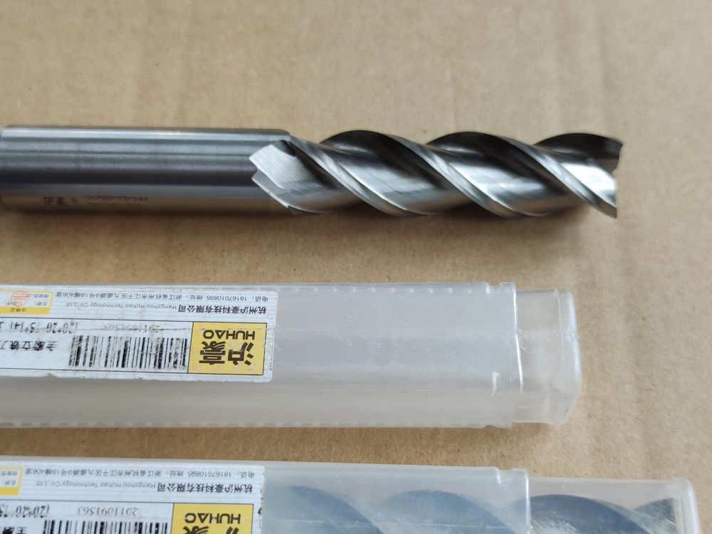 NUSHKI HSS-Fräser Set – 11-teilig, 2-flutig, TiN-beschichtet – Für Metall, Aluminium & Kunststoff