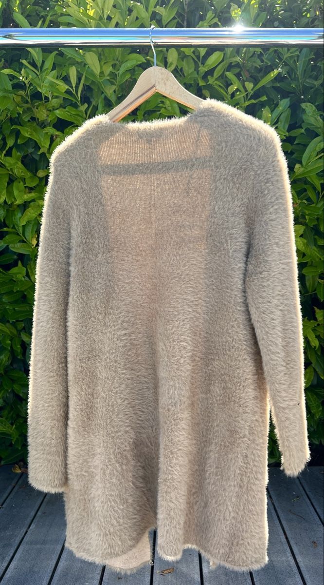 Opus Vestes: Fluffy brown jacket Opus – D'occasion à St-Aubin FR par claramathi 1