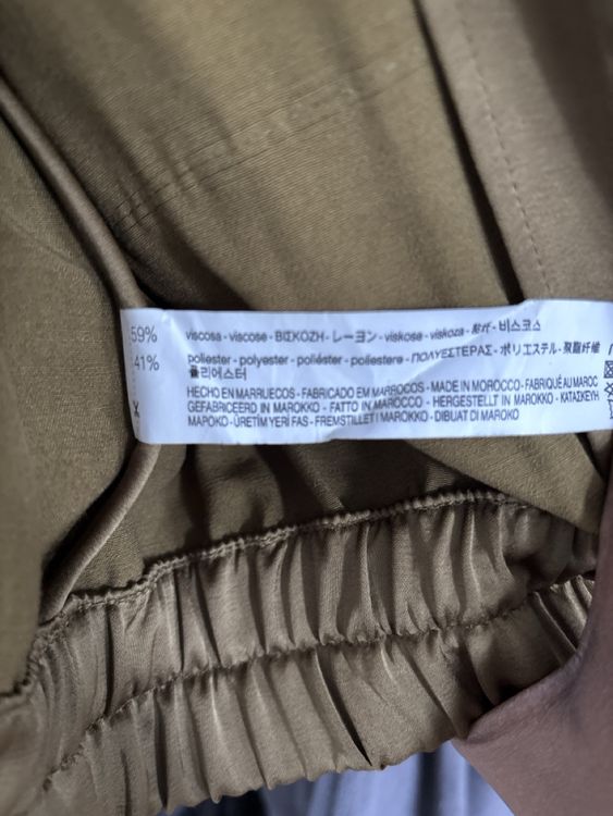 T-shirt Bershka Kaki Avec Croix En Pierre - Taille L - Occasion Très Bon état