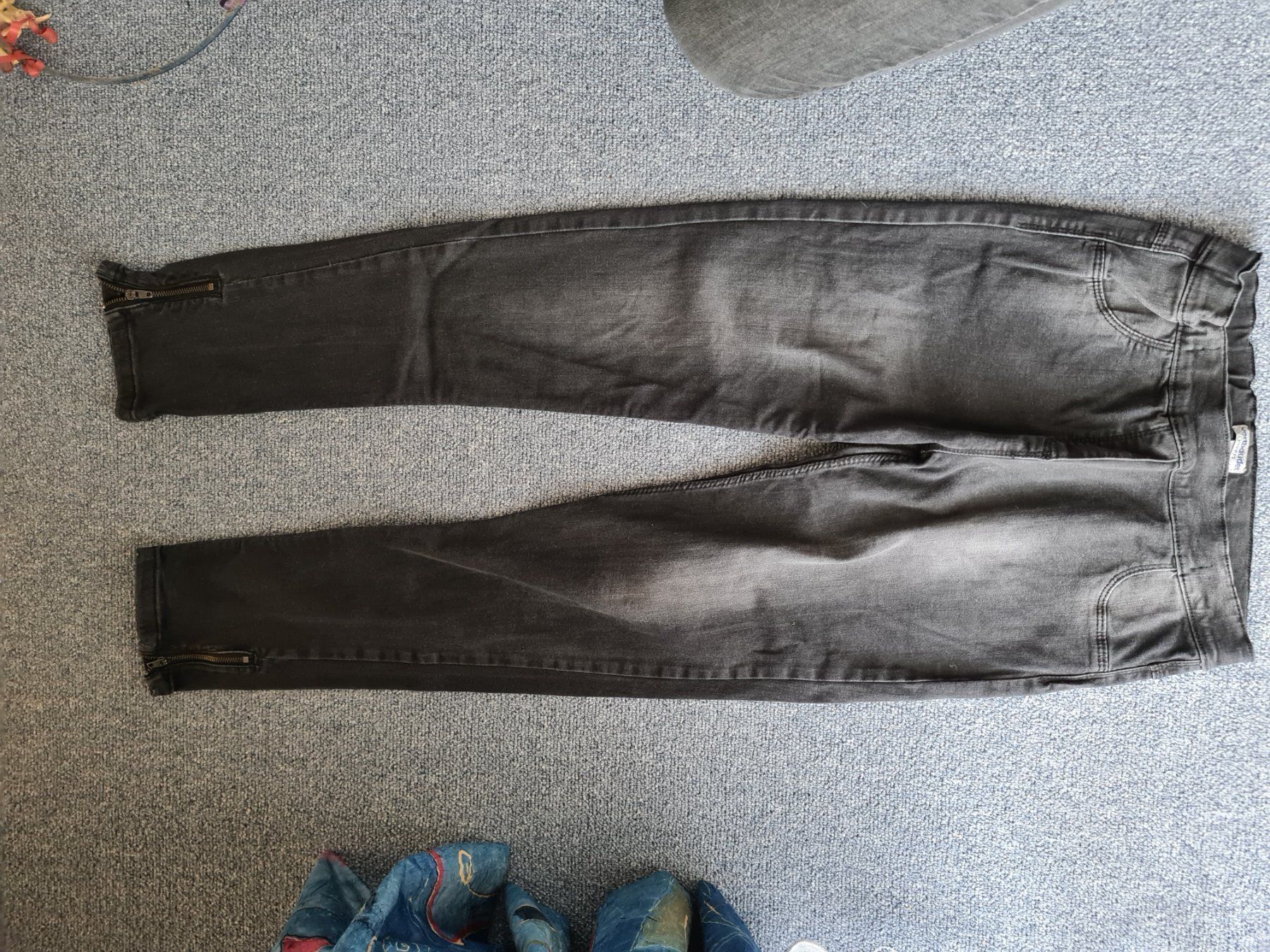Pantaloni: Jeans schwarz Gr. 158 – Usato da Killwangen venduto da KIANA08