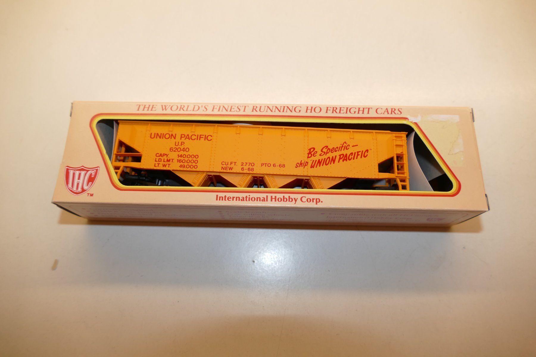 IHC Modelleisenbahnen: IHC H0: US Hopper Car Union Pacific – Neu und originalverpackt aus Niederhasli von rail-duerst