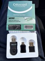 Ottocast Mini Flow  Wireless CarPlay & Android Auto