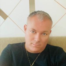 Profile image of 11ChrisPink