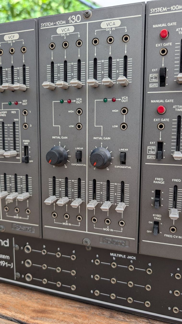 Roland Strumenti musicali: Roland System-100M vintage modular – Usato da Valeyres-Rances venduto da Kobol 3