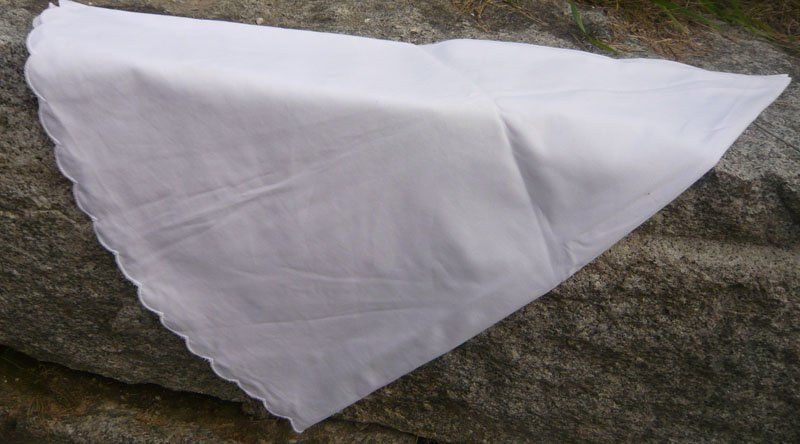 Sonstige Tischwäsche: Tischdecke Rund, Durchmesser ca 160 cm – Gebraucht aus Ruggell von Btt