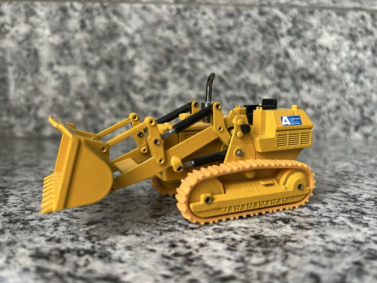 Caterpillar Kit di modellismo & Modellini statici: Cat 955 , 1:50 , NZG – Usato da Horw venduto da Tigercat635 2